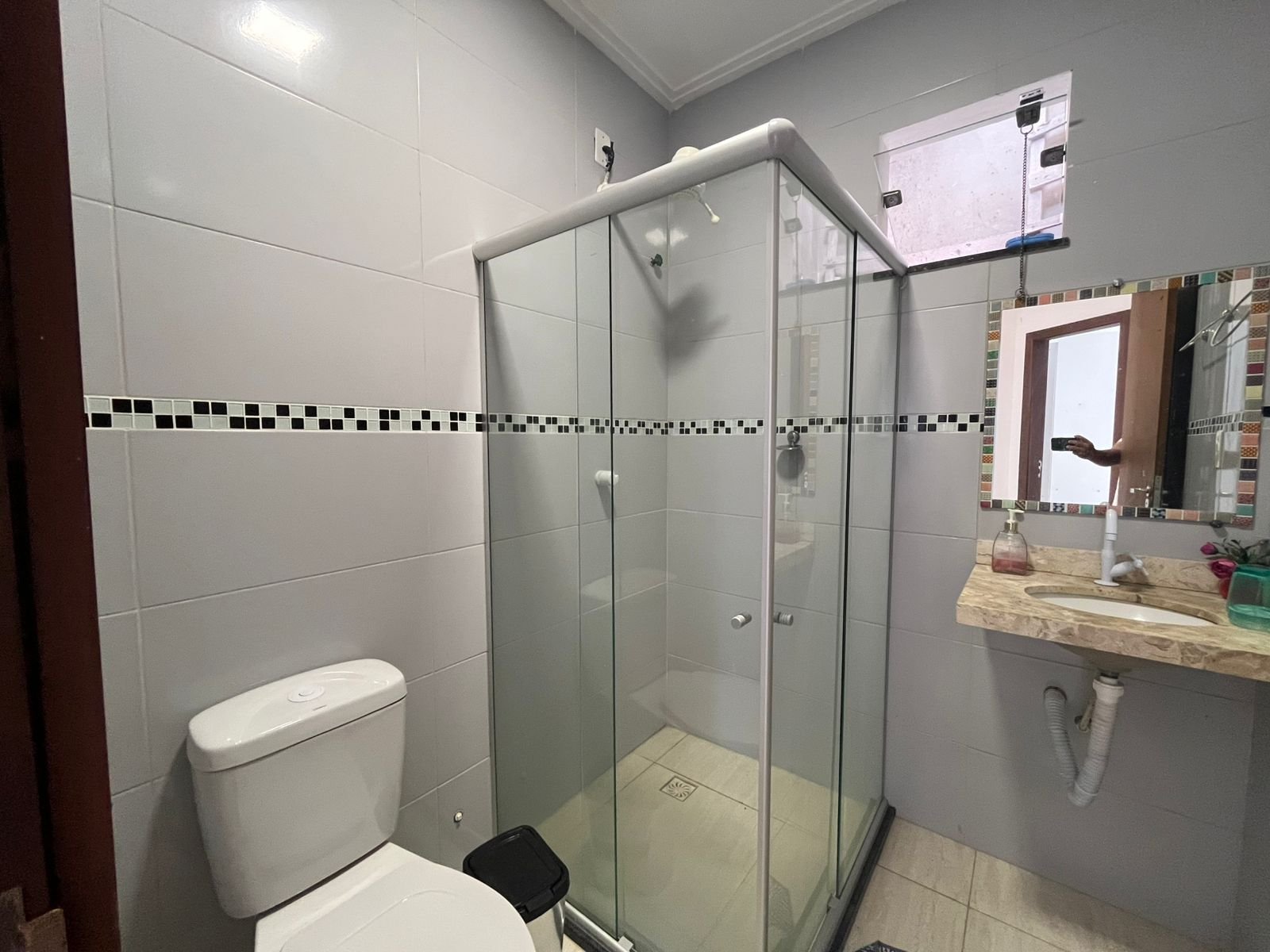 APARTAMENTO NA PRAÇA DA SALGADEIRA