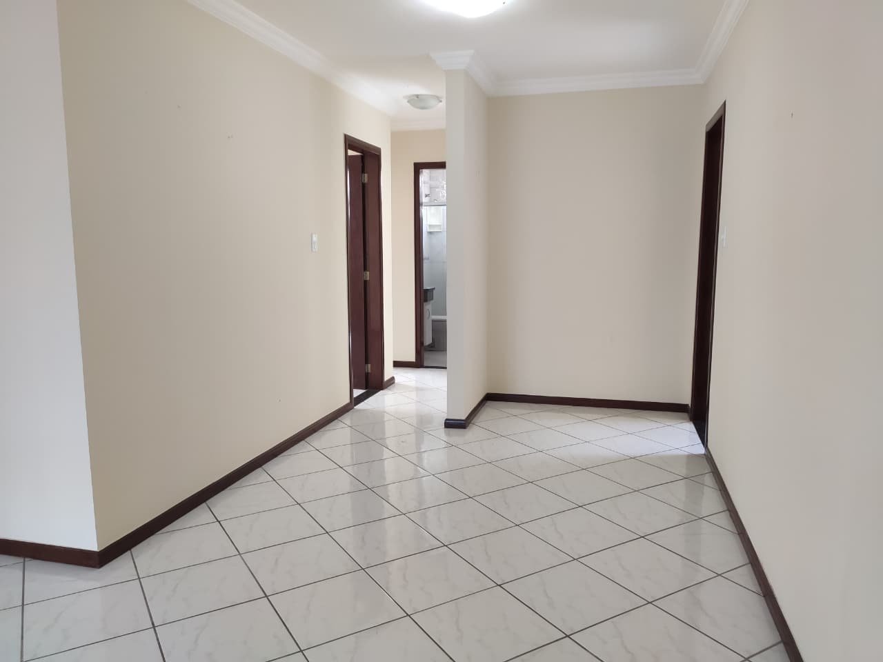 CASA PARA ALUGUEL RESIDENCIAL NO CENTRO