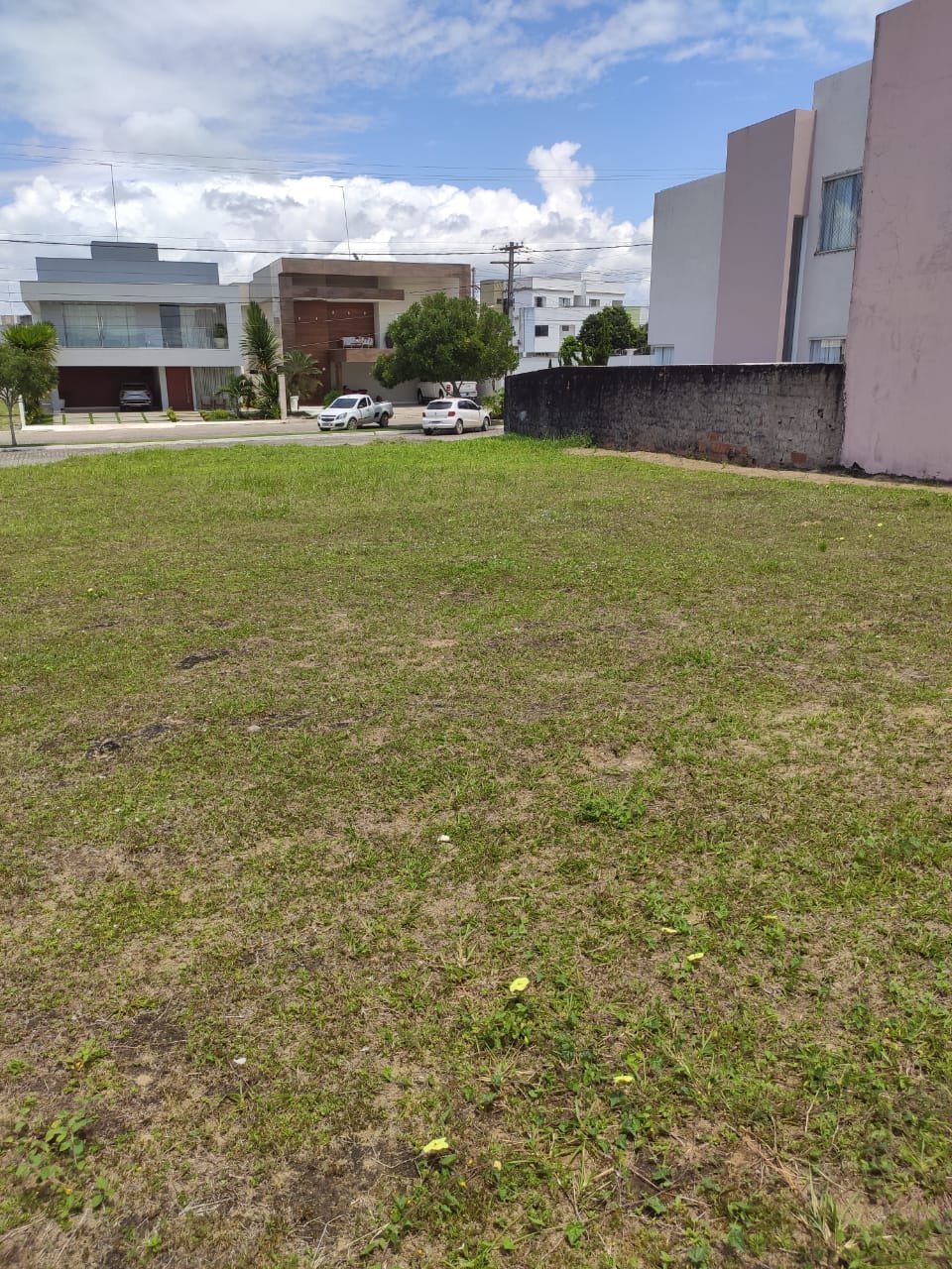 TERRENO A VENDA EM CONDOMÍNIO NA MARIA PRETA