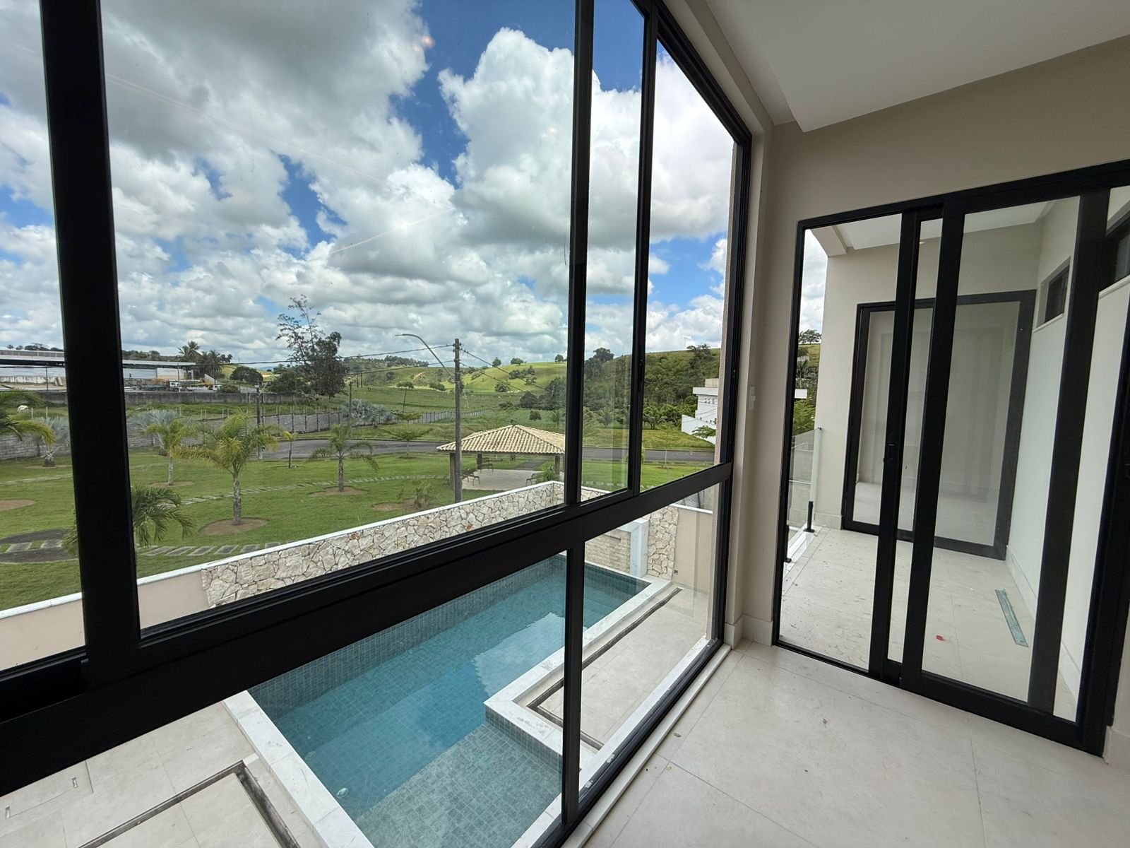 CASA ALTO PADRÃO INCOMPARÁVEL