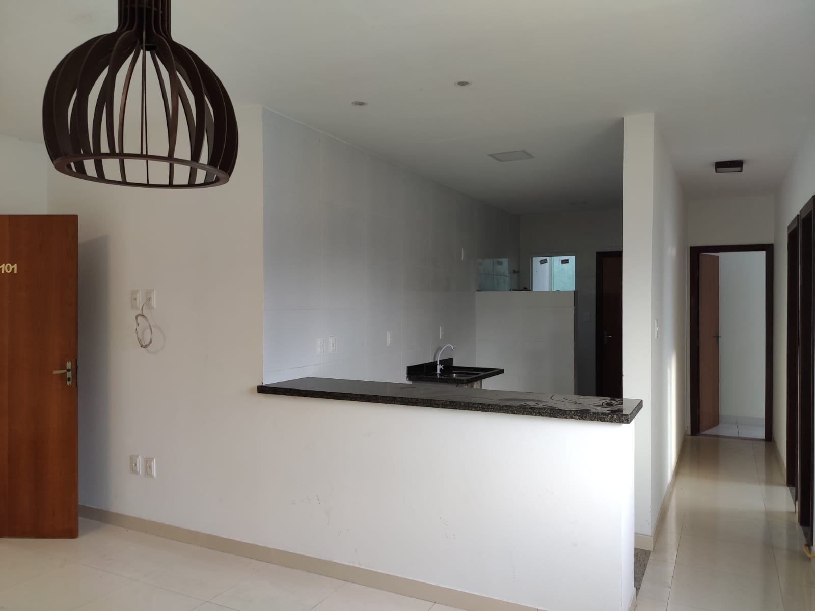 APARTAMENTO PARA LOCAÇÃO - 1º ANDAR COM GARAGEM