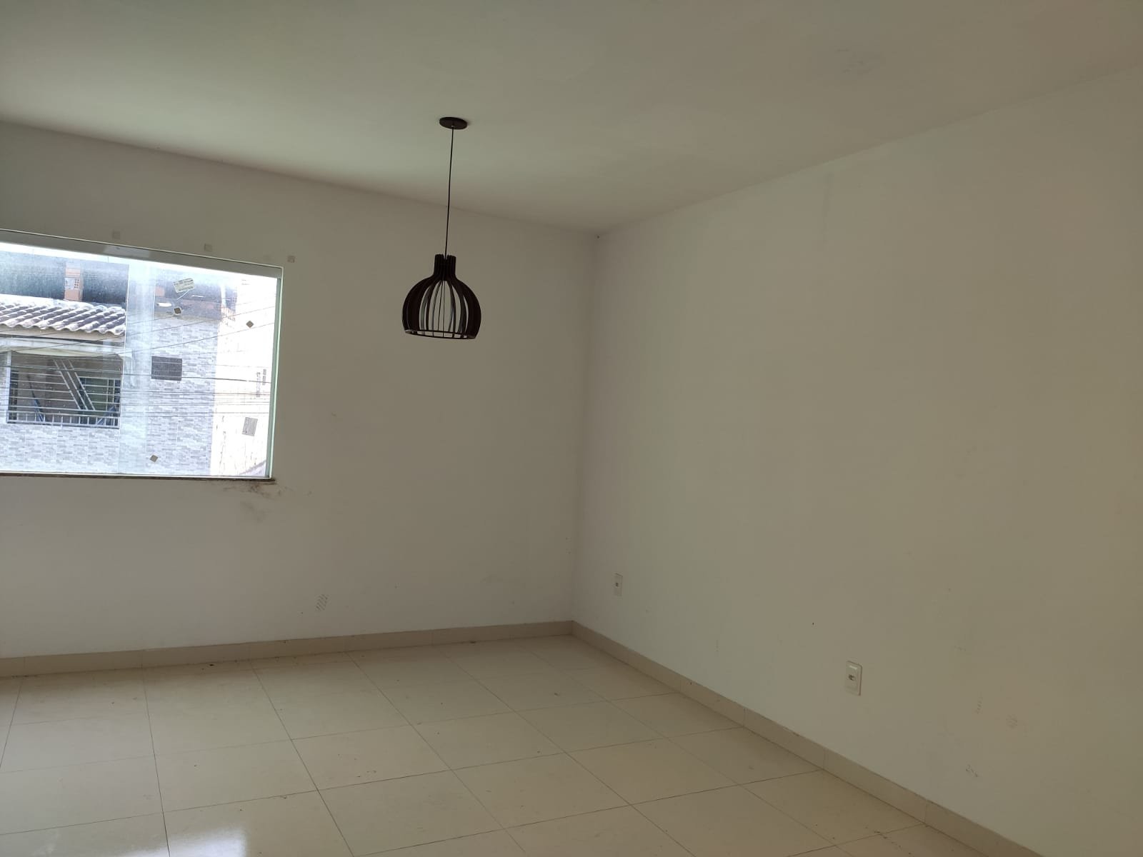 APARTAMENTO PARA LOCAÇÃO - 1º ANDAR COM GARAGEM