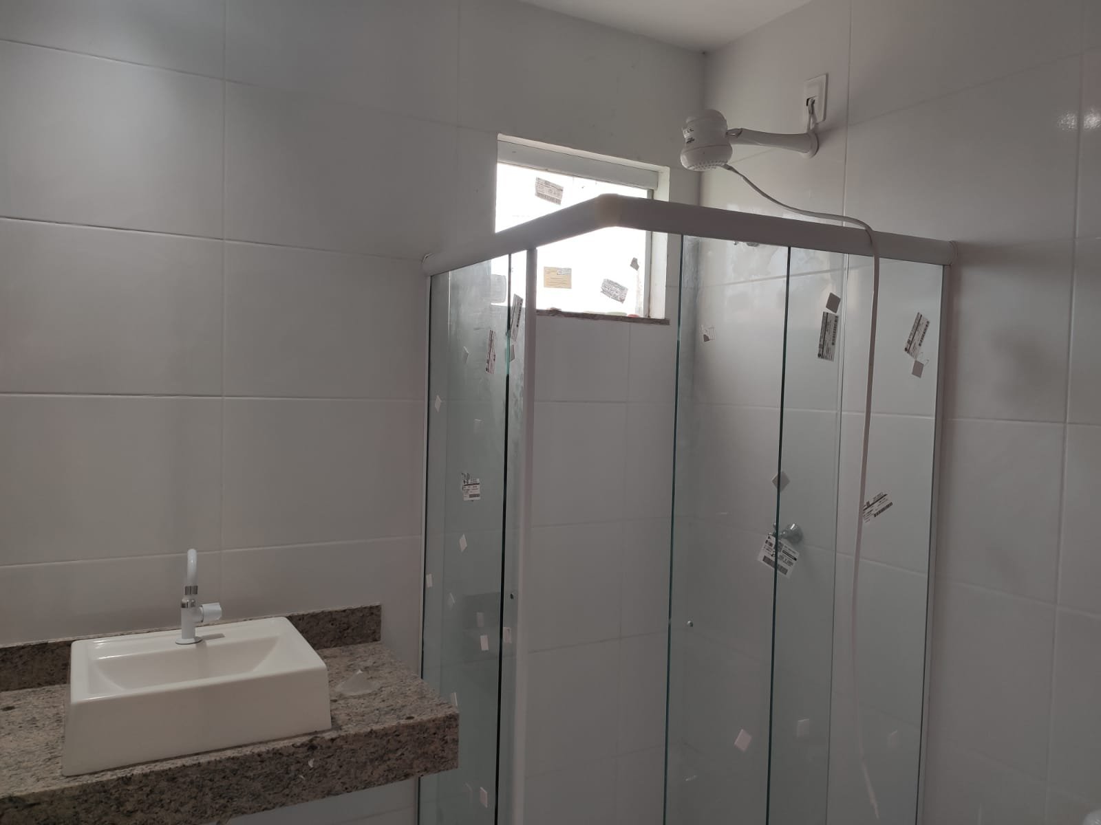 APARTAMENTO PARA LOCAÇÃO - 1º ANDAR COM GARAGEM