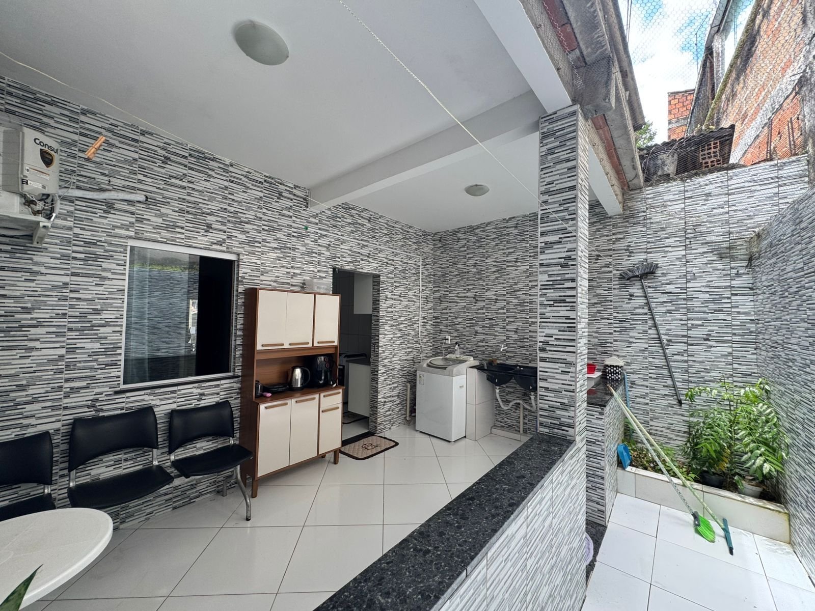 CASA A VENDA - PROXIMO A NATULAB