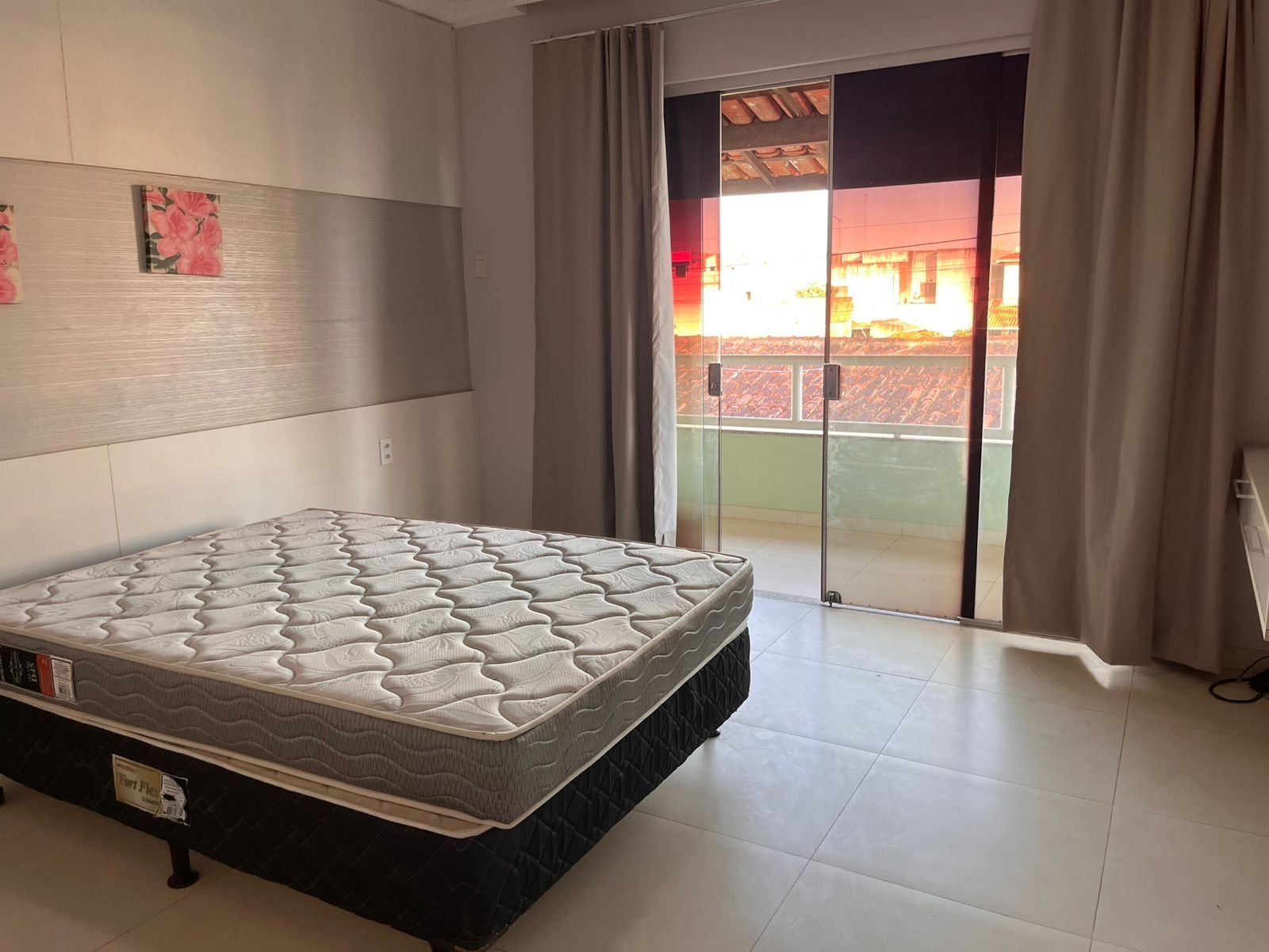 VILLAGE NA MARIA PRETA