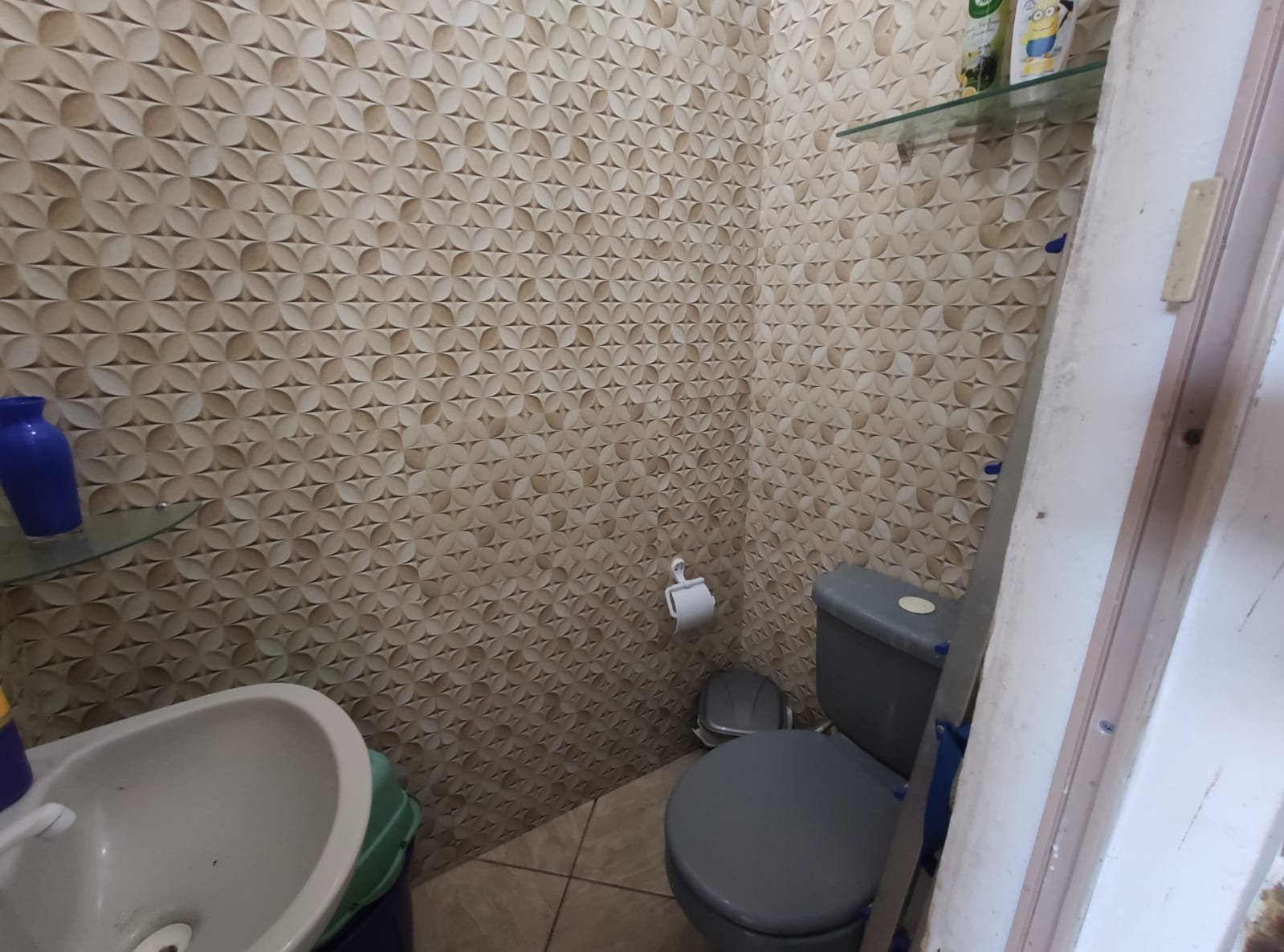 CASA A VENDA NO CALABAR