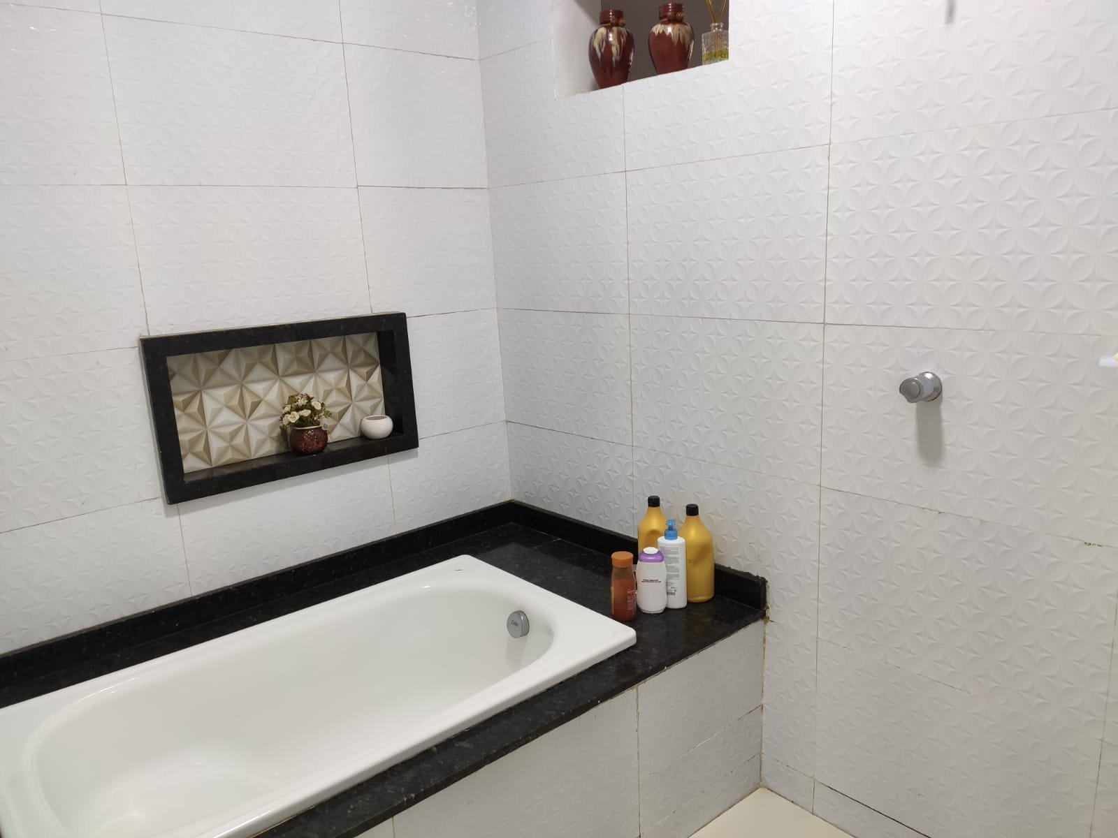 CASA A VENDA NO CALABAR