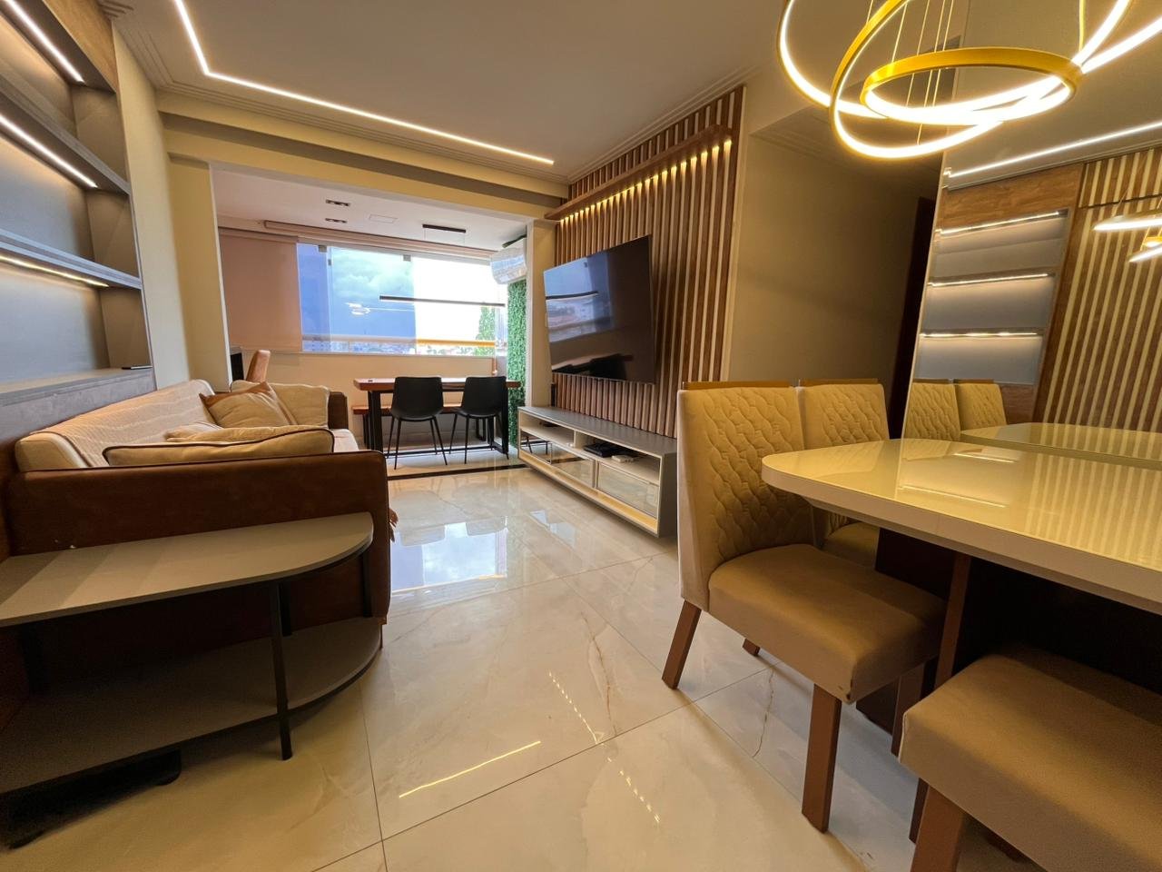 Apartamento mobiliado 2/4 com suíte em condomínio – moderno, climatizado e totalmente planejado