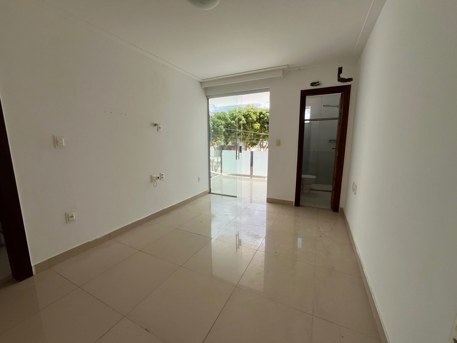 VILLAGE EM CONDOMÍNIO