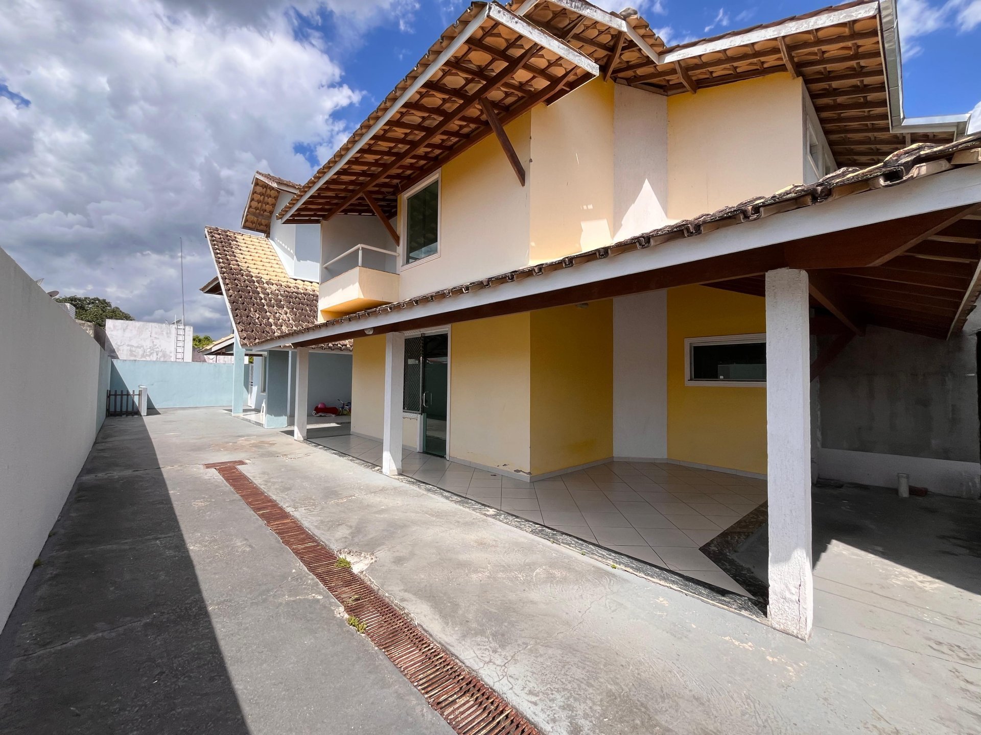 Village para Aluguel – Maria Preta