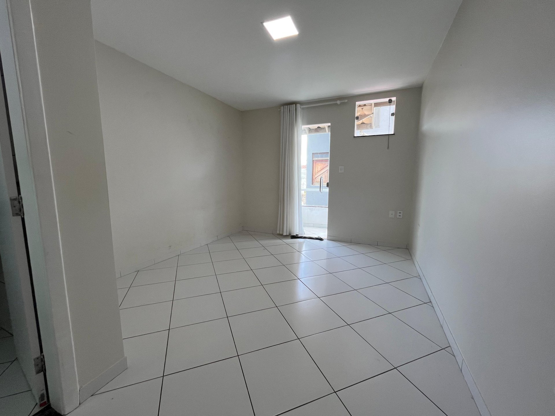 Village para Aluguel – Maria Preta