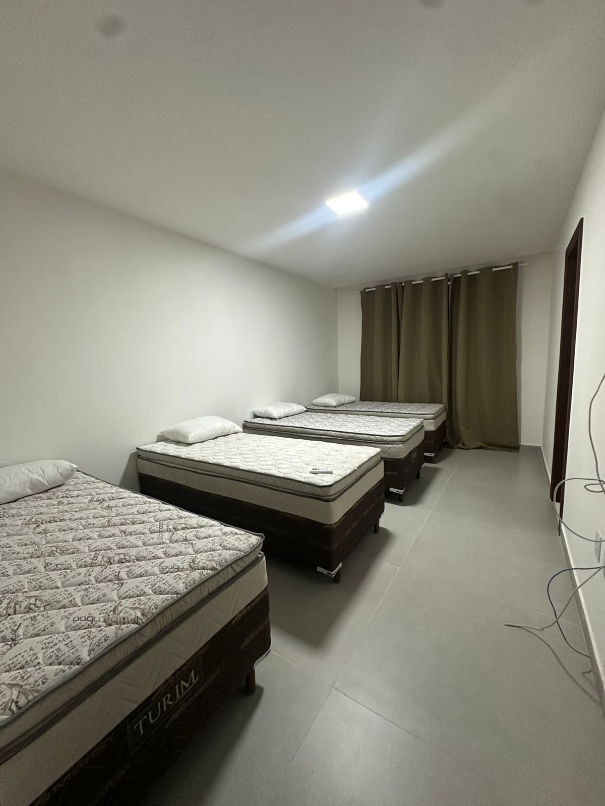 CASA NO CONDOMÍNIO ARAUÁ