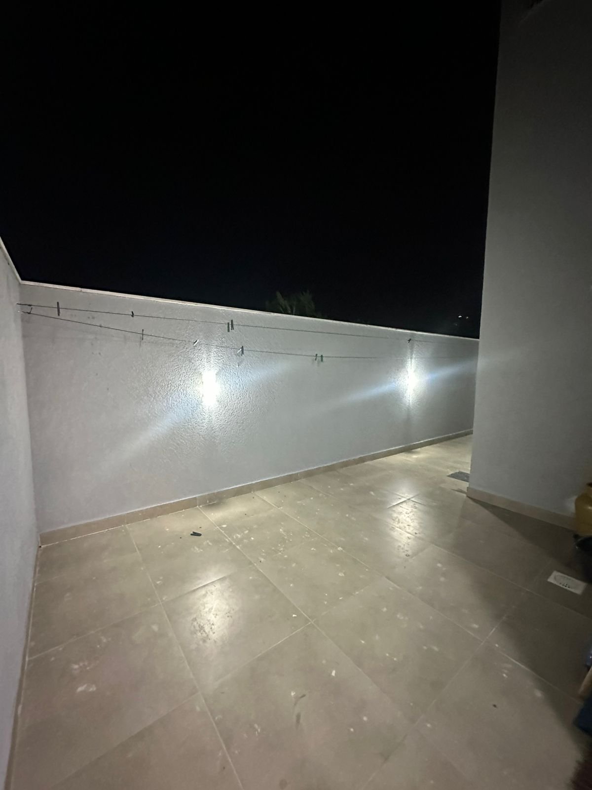 CASA NO CONDOMÍNIO ARAUÁ