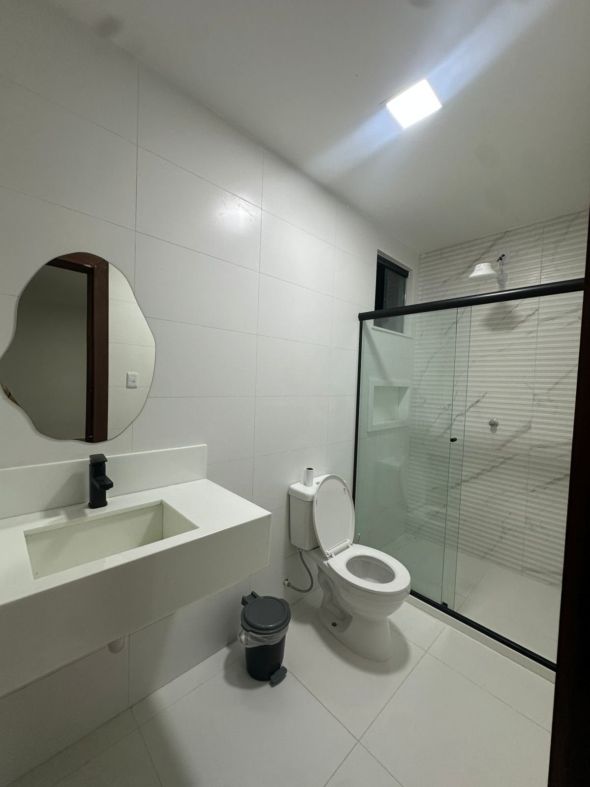 CASA NO CONDOMÍNIO ARAUÁ