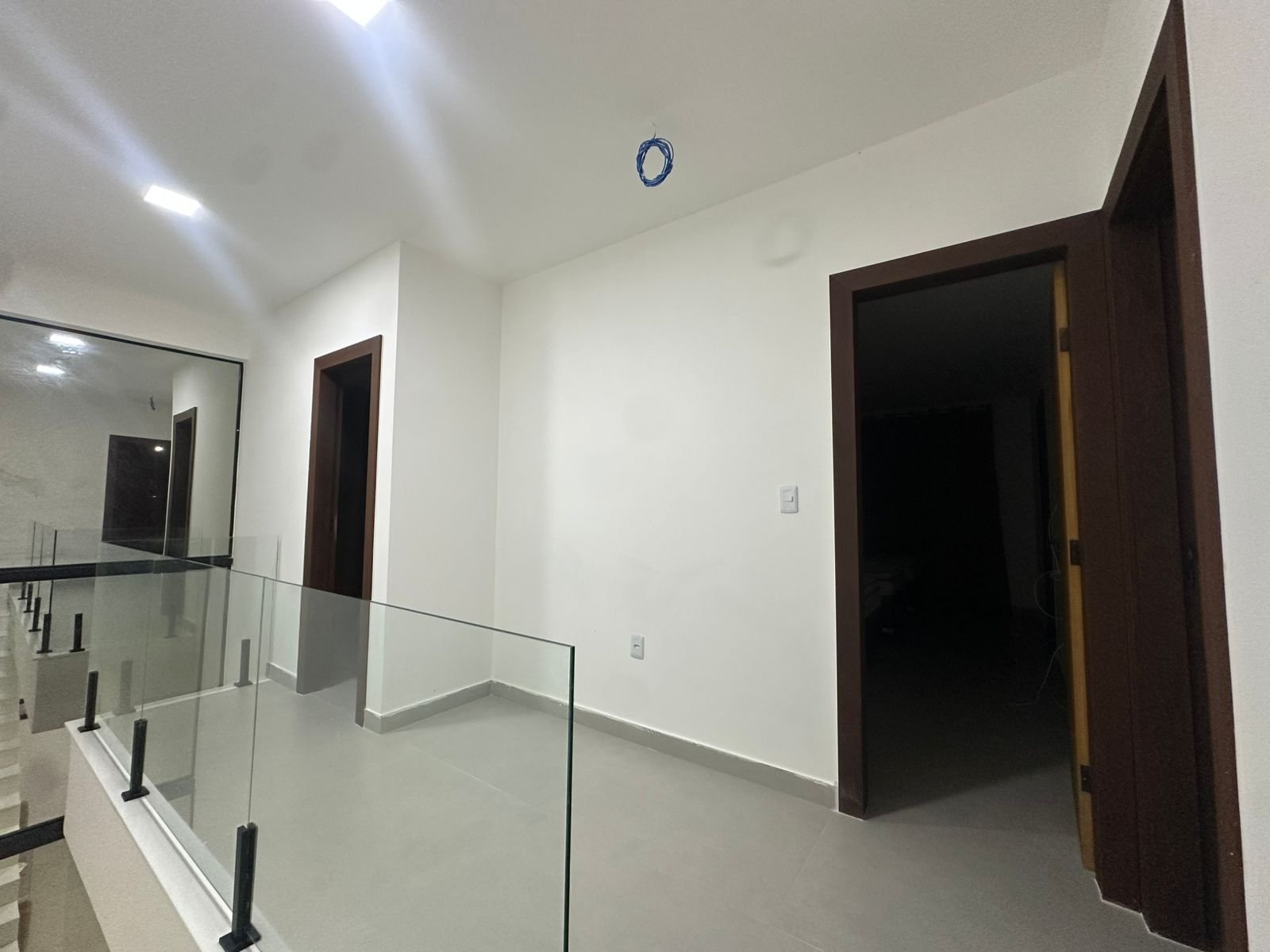 CASA NO CONDOMÍNIO ARAUÁ