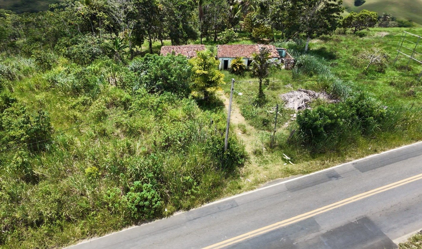 SÍTIO À VENDA - PRÓXIMO A ENTRADA DE SANTANA