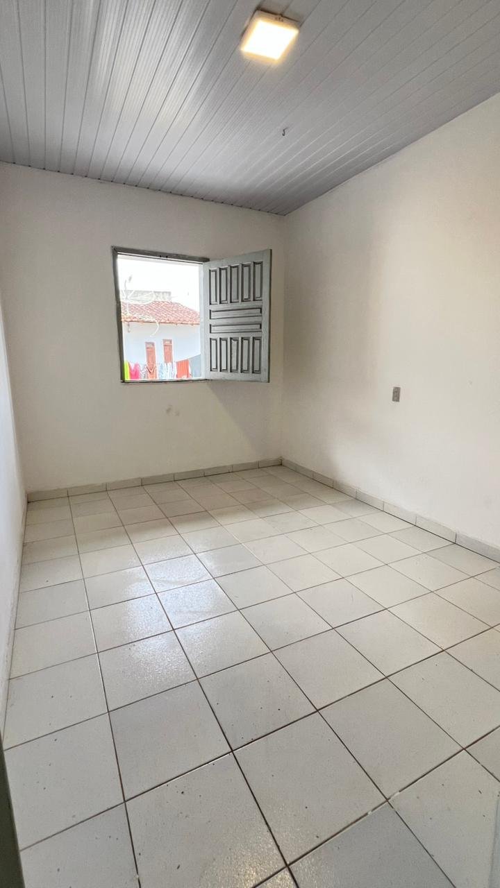 CASA 1º TRAVESSA DO CAJUEIRO