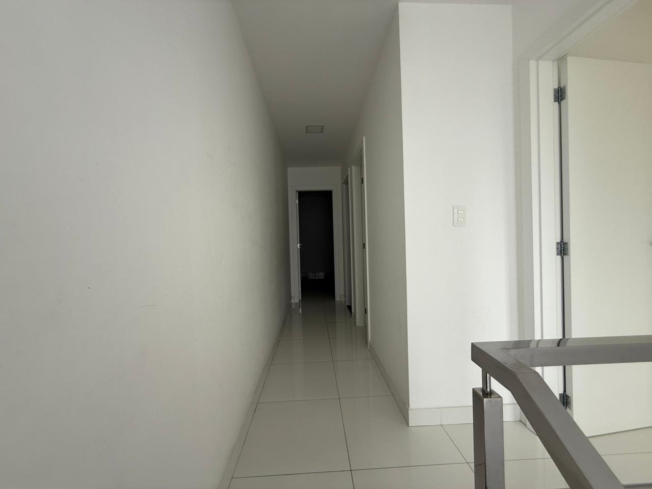 DUPLEX PARA VENDA E ALUGUEL - PRÓ. AO CLUBE DOS 100