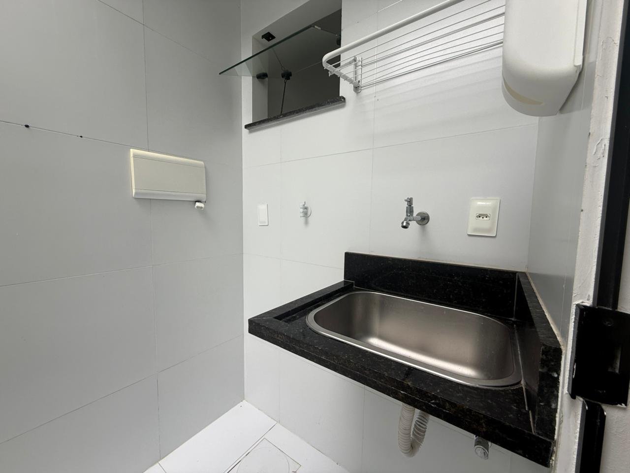 DUPLEX PARA VENDA E ALUGUEL - PRÓ. AO CLUBE DOS 100