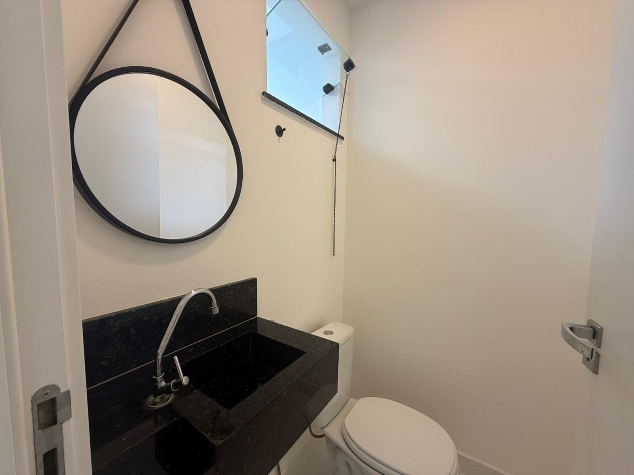 DUPLEX PARA VENDA E ALUGUEL - PRÓ. AO CLUBE DOS 100