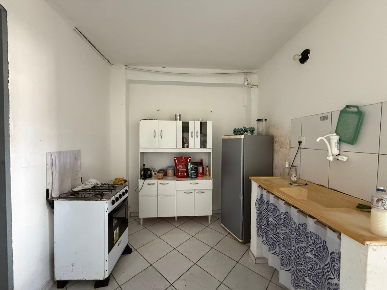 PRÉDIO RESIDENCIAL À VENDA EM FRENTE A FEIRA LIVRE