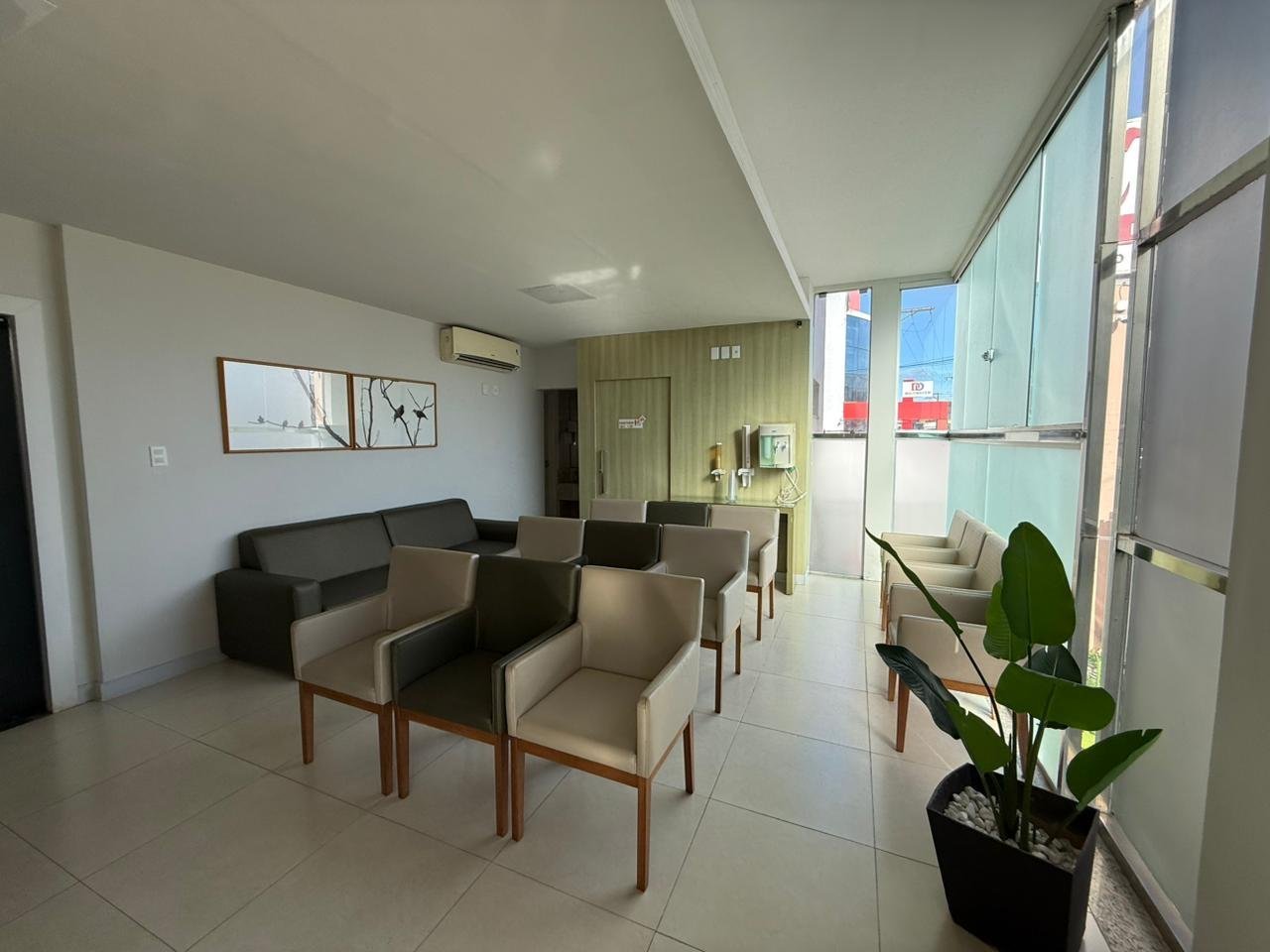SALA COMERCIAL PARA LOCAÇÃO