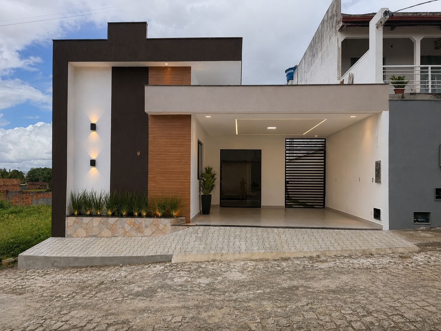 CASA À VENDA NO CONDOMÍNIO CIDADE NOVA