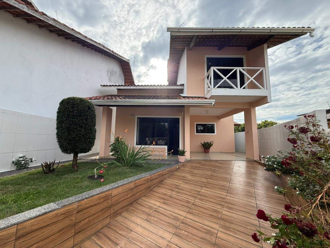 CASA PARA ALUGUEL/VENDA - MARIA PRETA