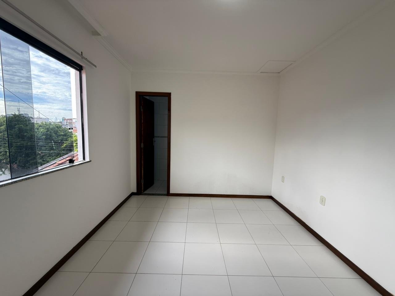 CASA PARA ALUGUEL/VENDA - MARIA PRETA