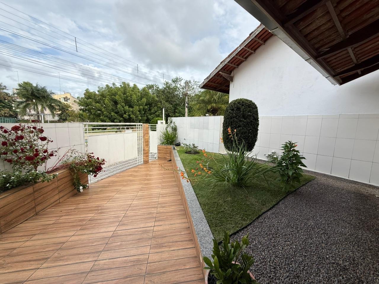CASA PARA ALUGUEL/VENDA - MARIA PRETA