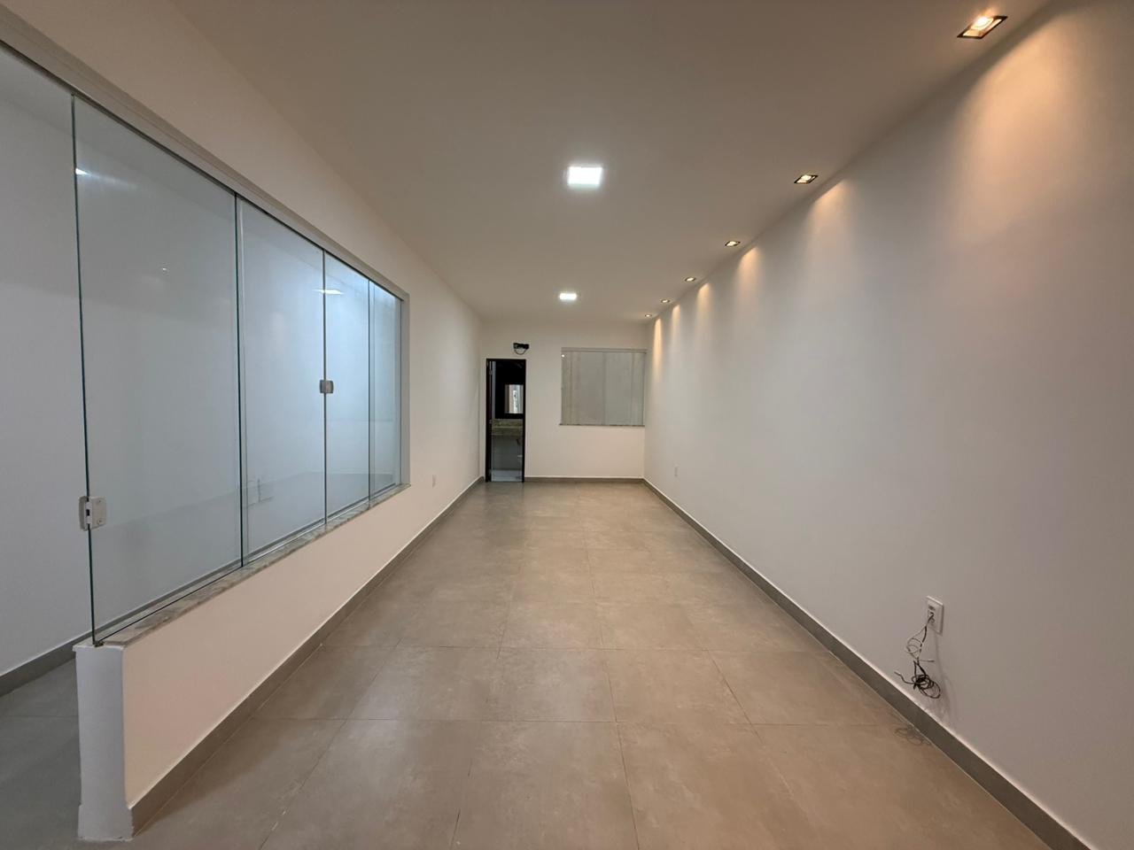 ALUGUEL DE SALA COMERCIAL - ED. SMART - R. EXPEDICIONÁRIO