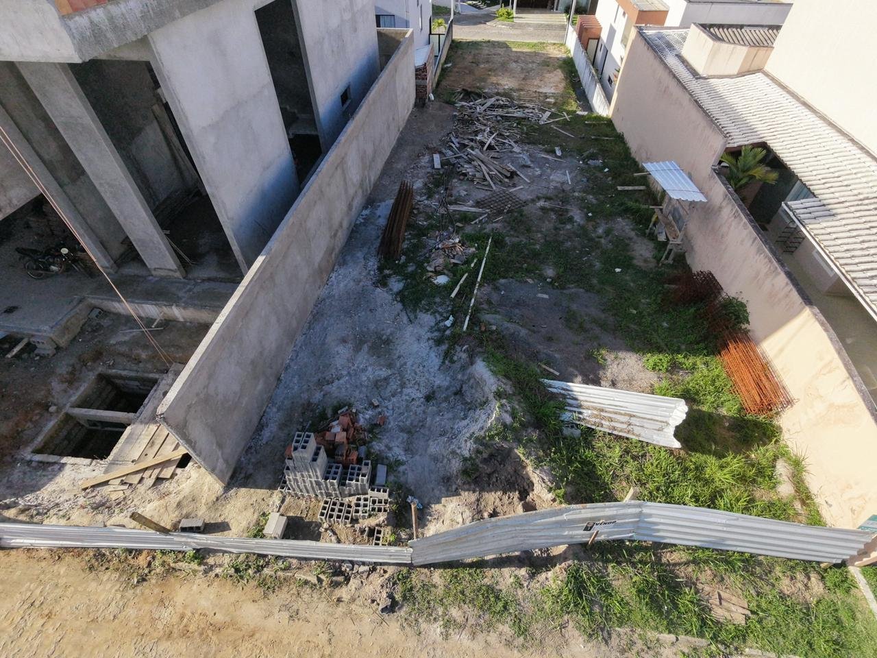 TERRENO EM CONDOMÍNIO - MARIA PRETA