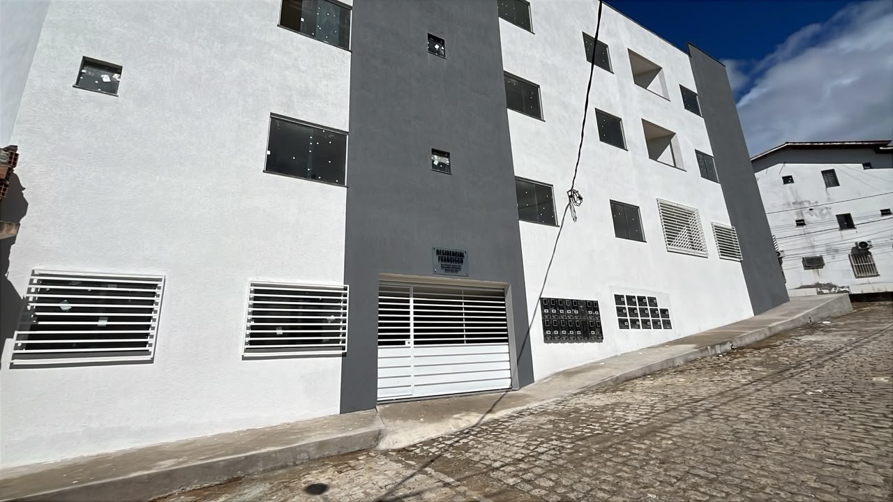 APARTAMENTOS - SÃO SANTIAGO