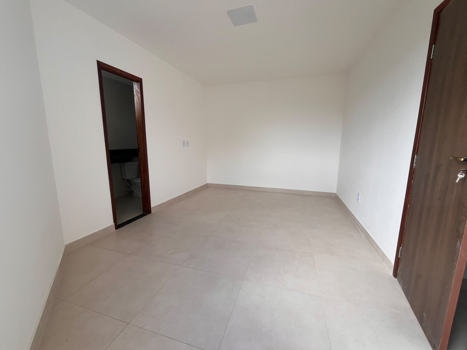 APARTAMENTOS - SÃO SANTIAGO