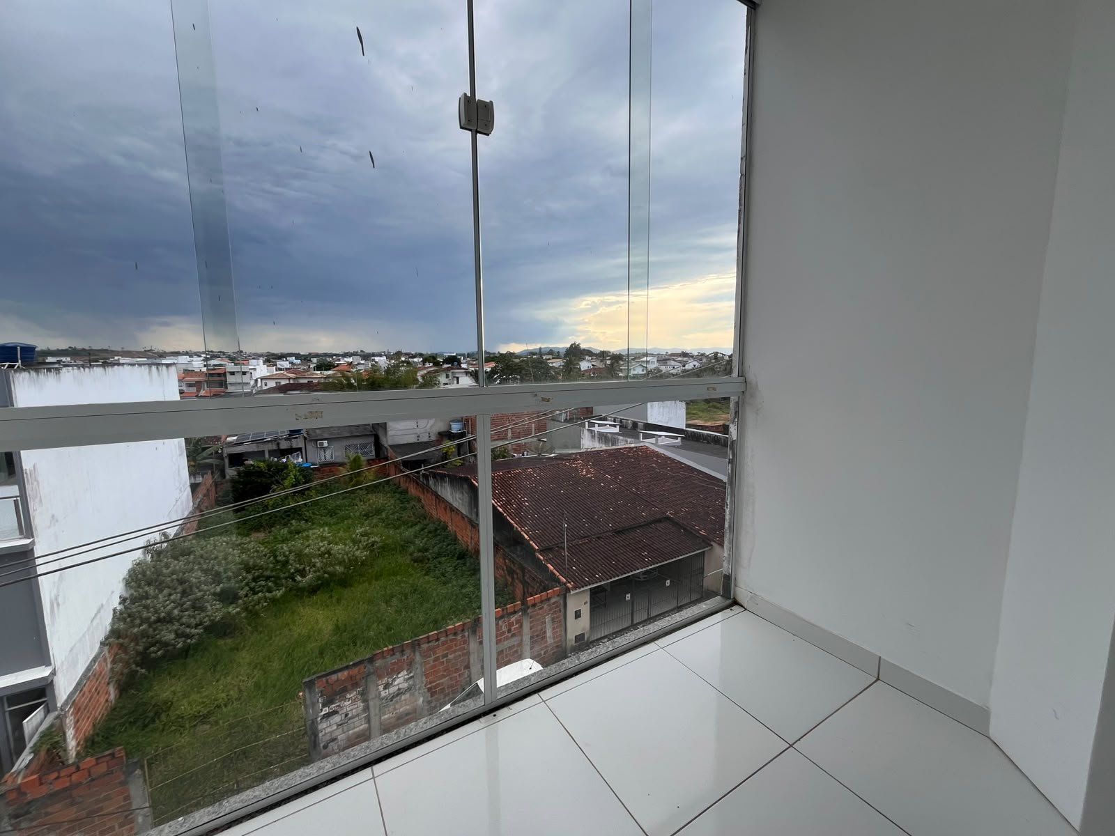 APARTAMENTO A 5 MINUTOS DO CENTRO
