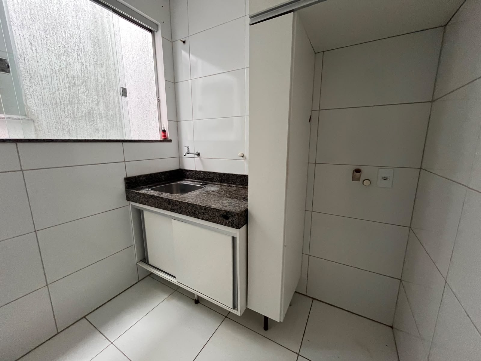 APARTAMENTO A 5 MINUTOS DO CENTRO