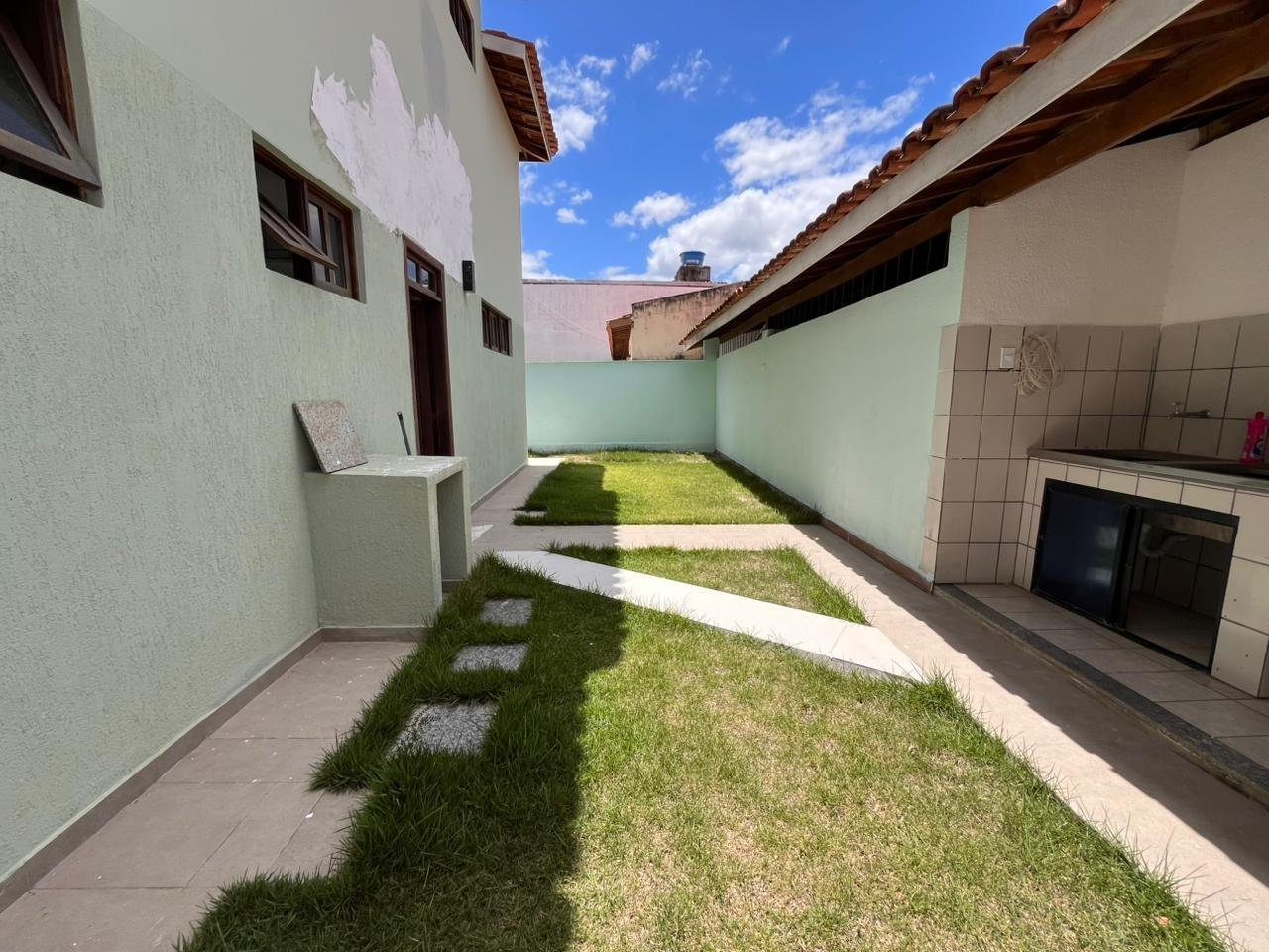 CASA EM CONDOMÍNIO NO ANDAIÁ