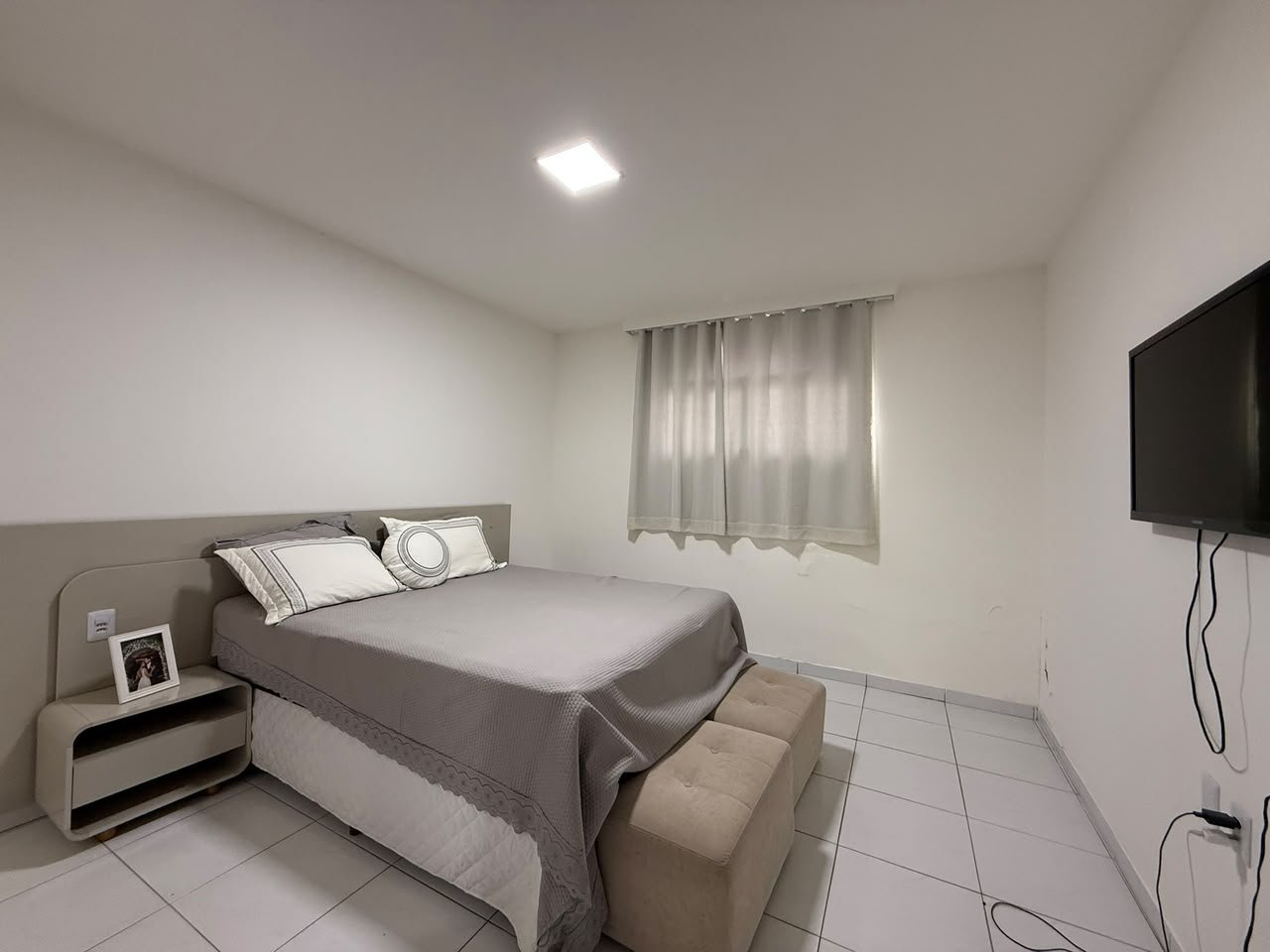 Casa com 3/4 disponível para venda na Salgadeira!