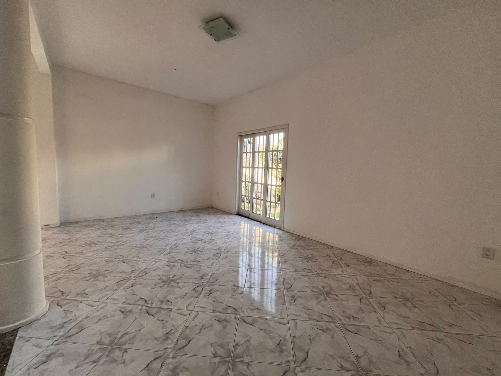 CASA A VENDA NO JARDIM BRASIL