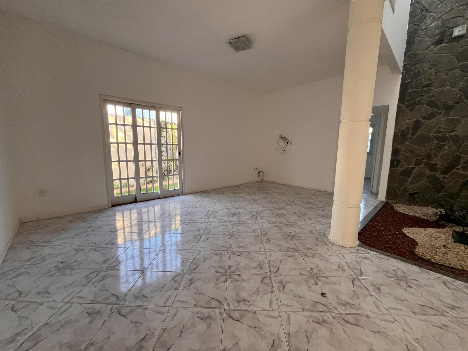 CASA A VENDA NO JARDIM BRASIL