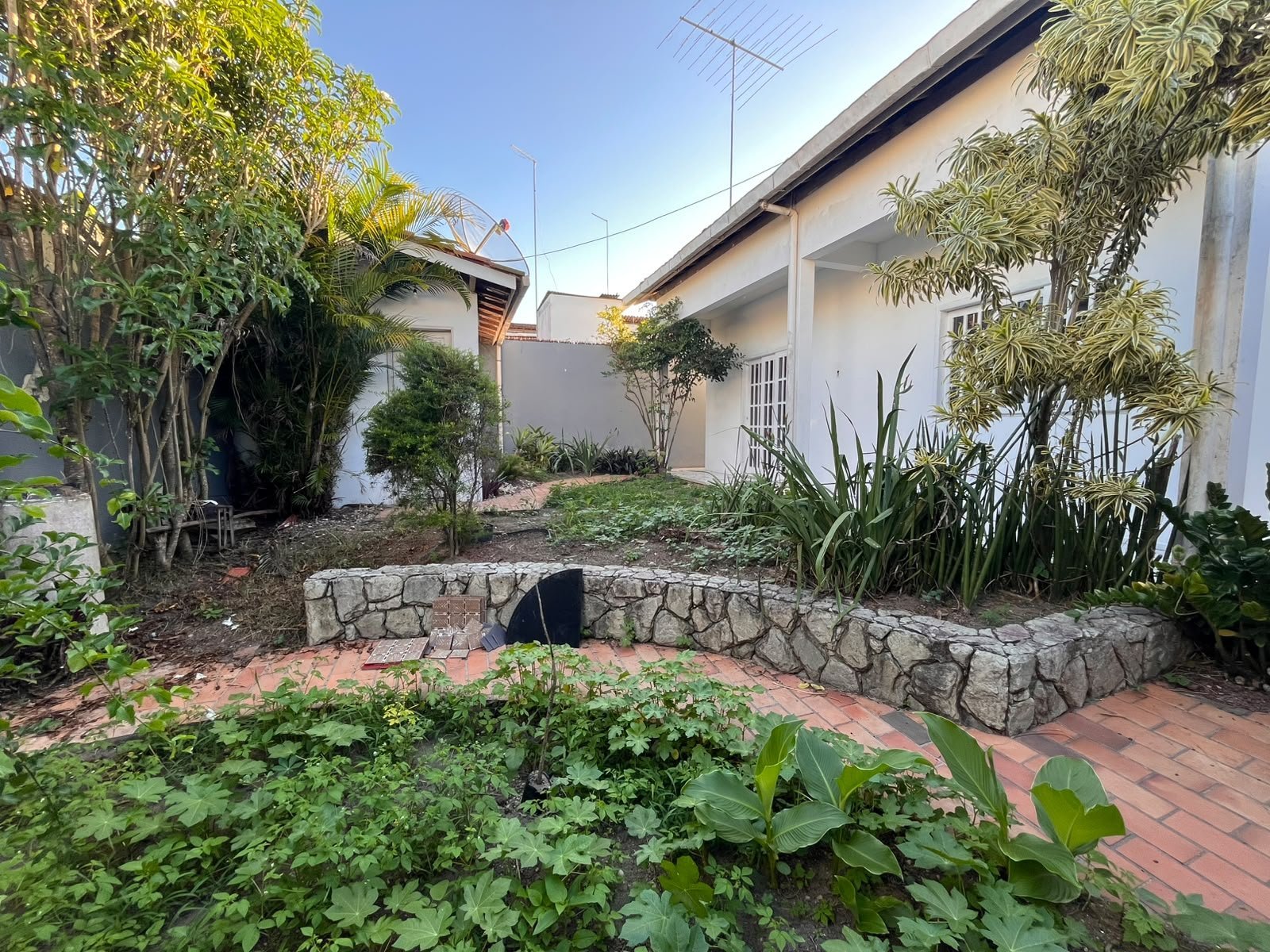 CASA A VENDA NO JARDIM BRASIL