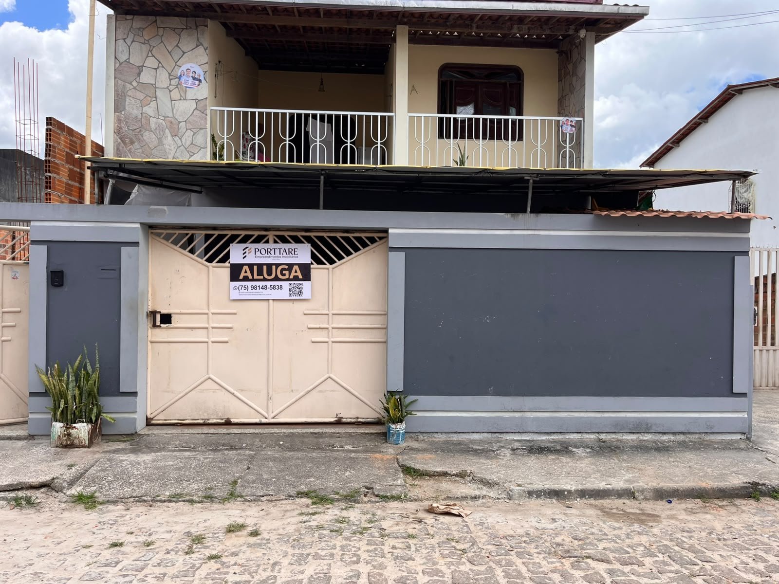 CASA PRÓXIMO A FEIRA LIVRE