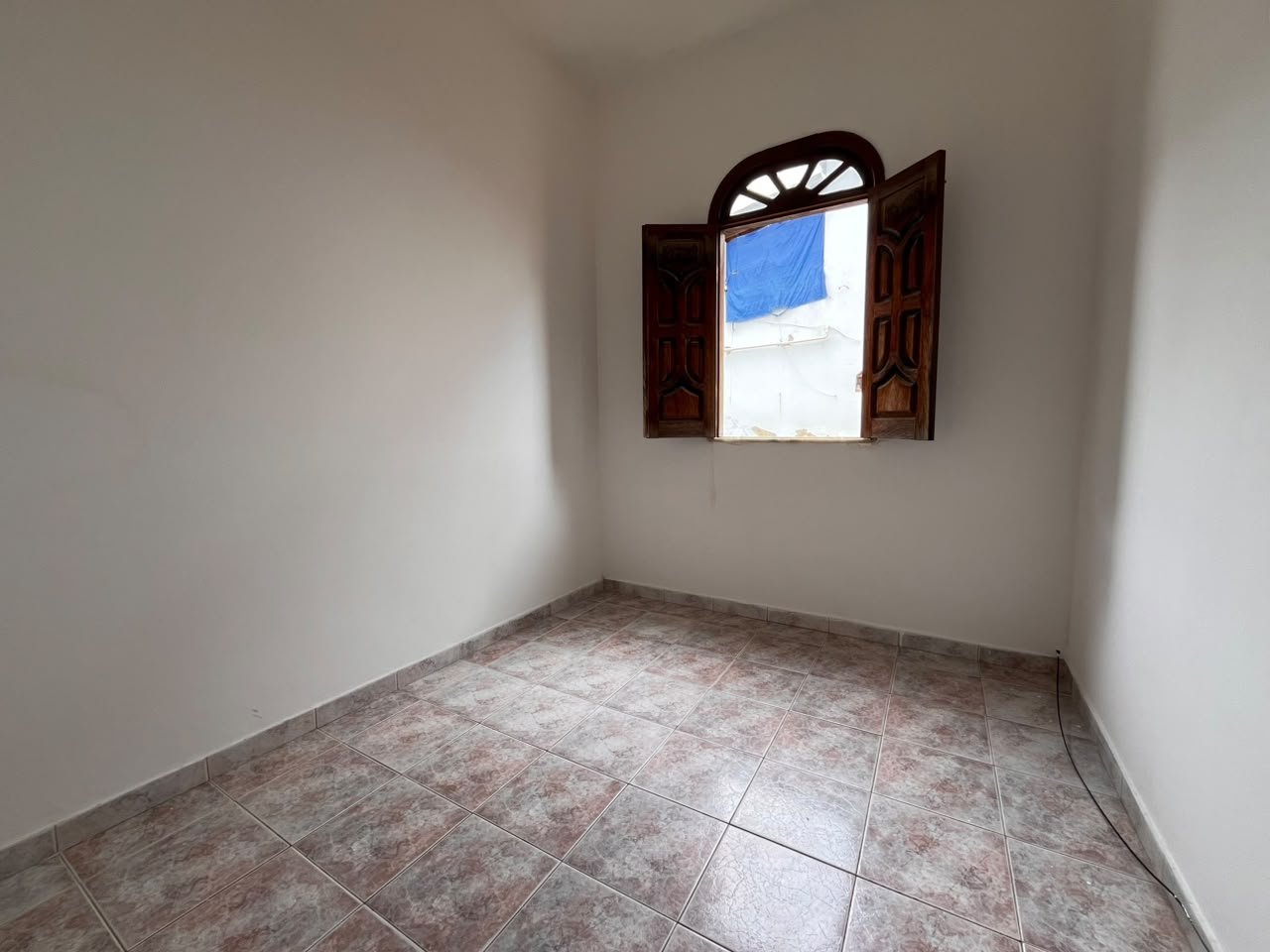 CASA PRÓXIMO A FEIRA LIVRE