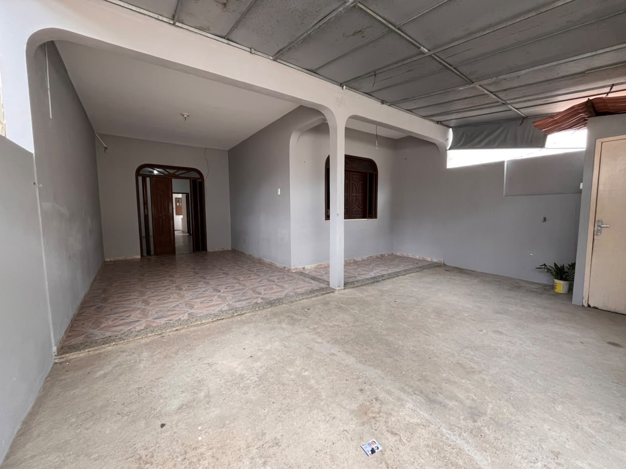 CASA PRÓXIMO A FEIRA LIVRE